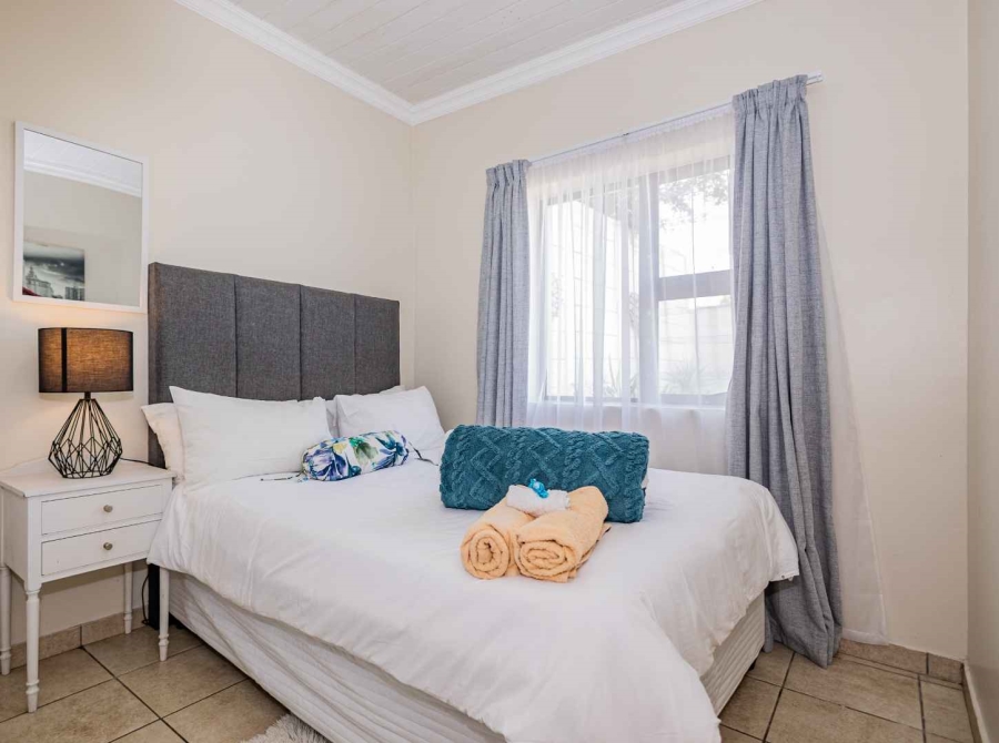 To Let 2 Bedroom Property for Rent in Oakdale Western Cape